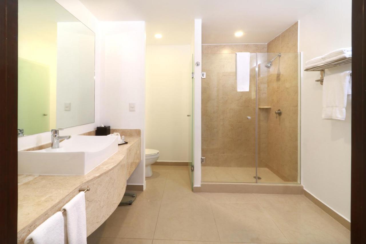 Wyndham Garden Guadalajara Acueducto Ξενοδοχείο Zapopan Εξωτερικό φωτογραφία