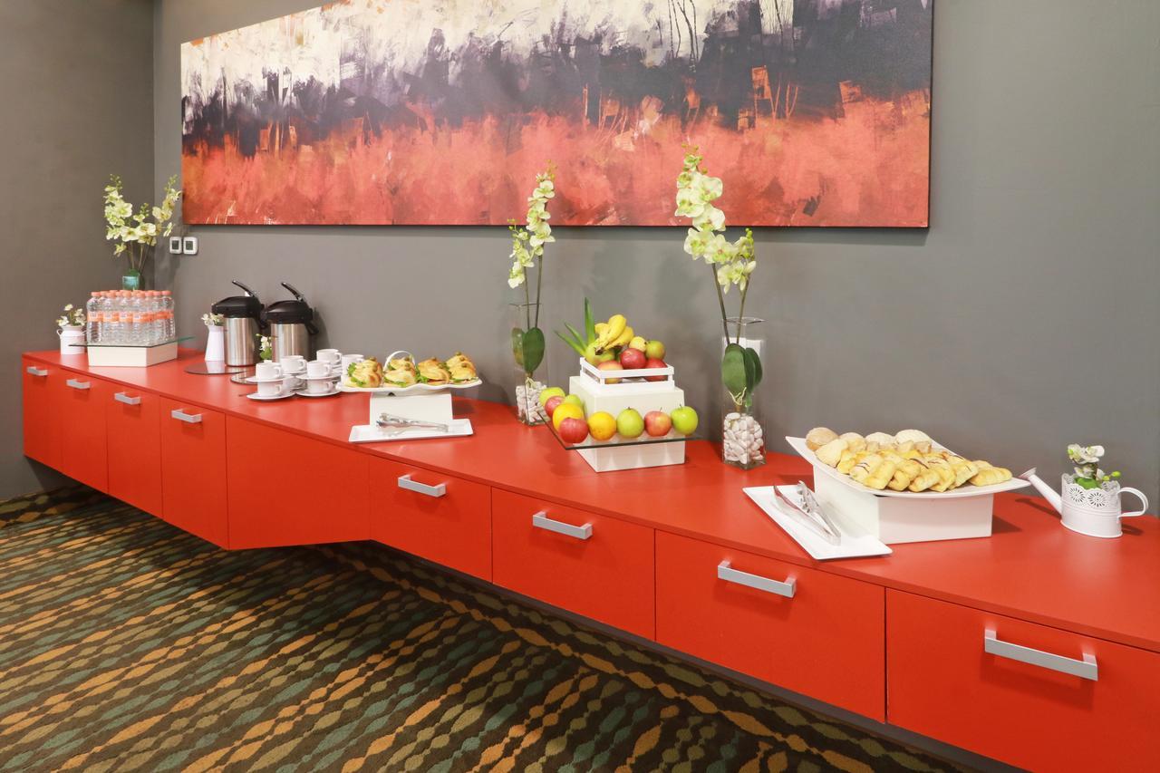 Wyndham Garden Guadalajara Acueducto Ξενοδοχείο Zapopan Εξωτερικό φωτογραφία