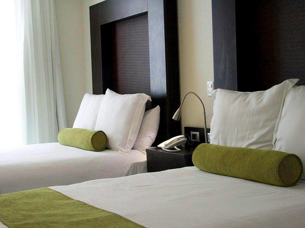 Wyndham Garden Guadalajara Acueducto Ξενοδοχείο Zapopan Εξωτερικό φωτογραφία